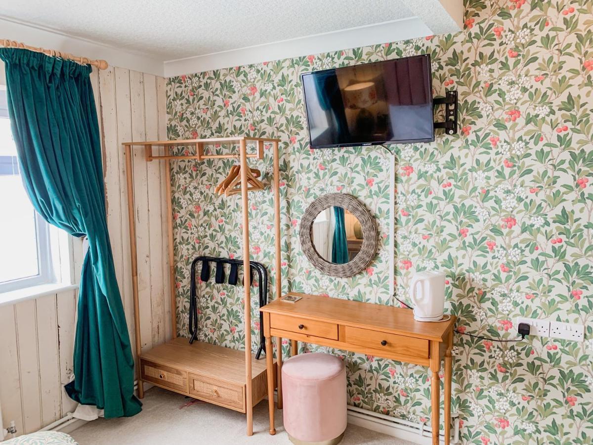 The Townhouse 101 Bed & Breakfast Sandown Bagian luar foto