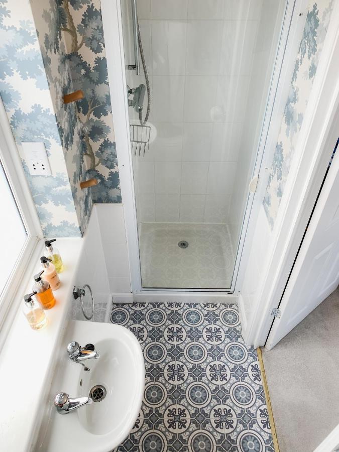 The Townhouse 101 Bed & Breakfast Sandown Bagian luar foto