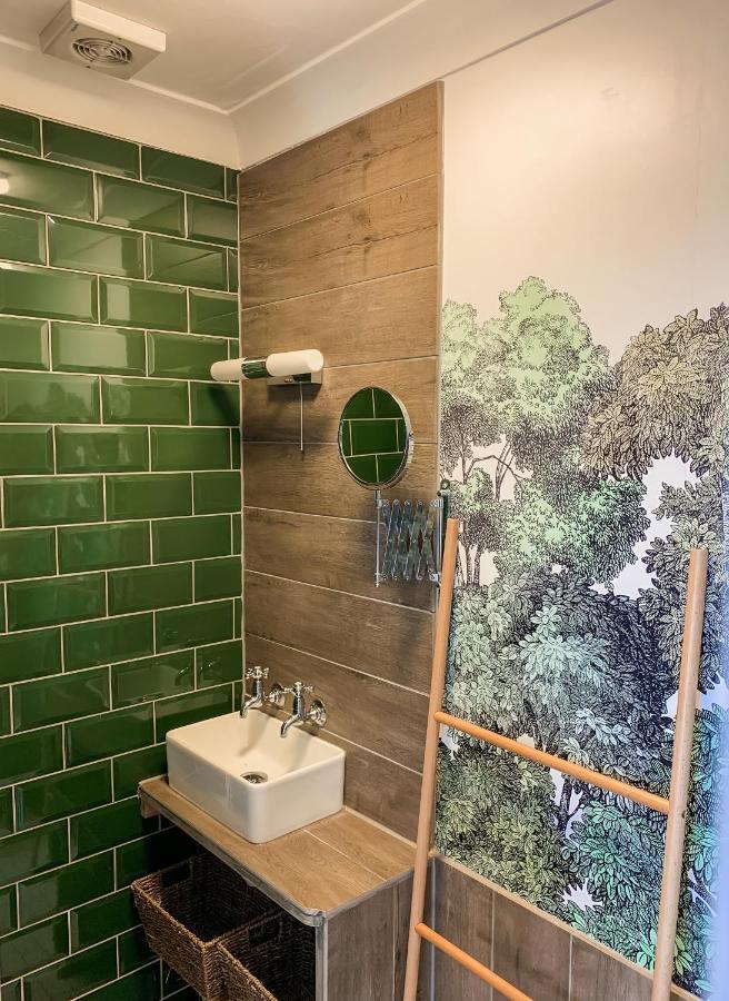 The Townhouse 101 Bed & Breakfast Sandown Bagian luar foto