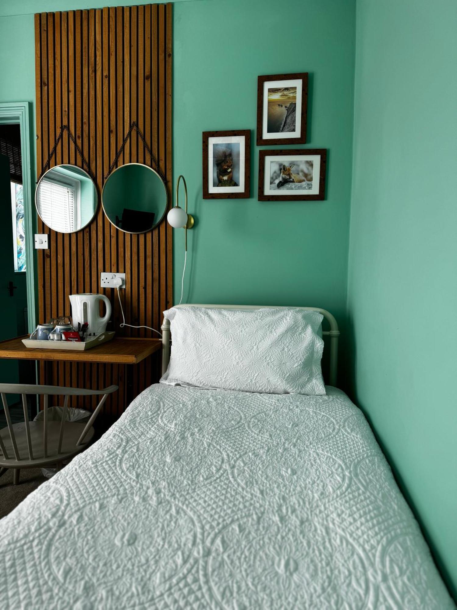 The Townhouse 101 Bed & Breakfast Sandown Bagian luar foto