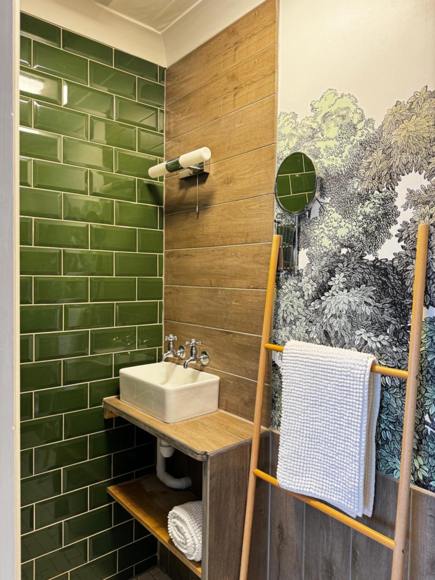 The Townhouse 101 Bed & Breakfast Sandown Bagian luar foto