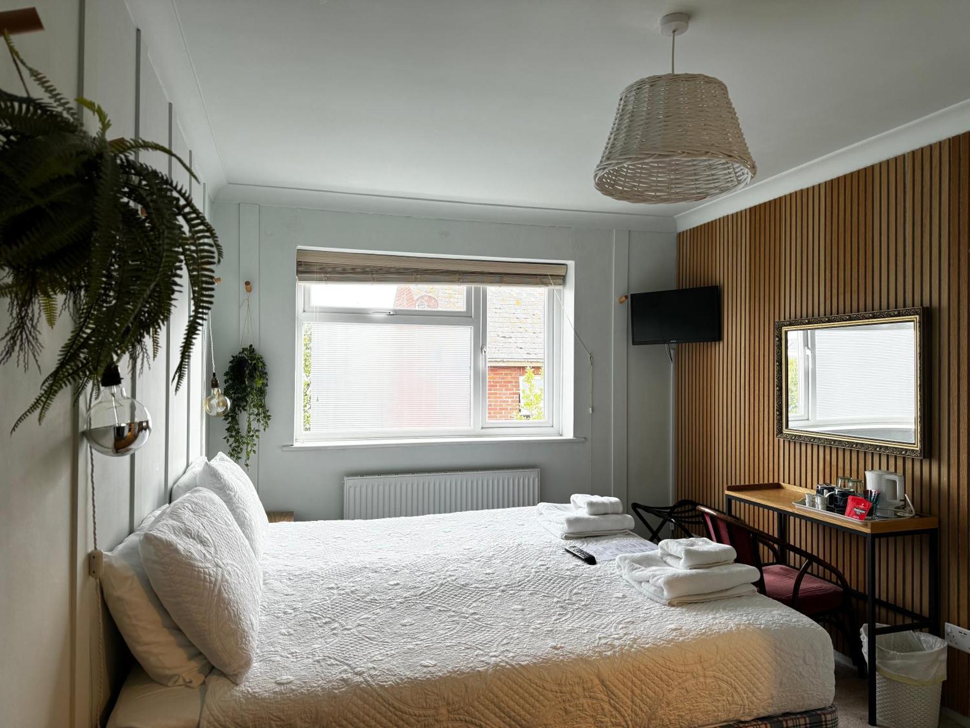 The Townhouse 101 Bed & Breakfast Sandown Bagian luar foto